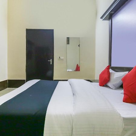 Capital O 68148 Hotel Shree Jee Palace Ghaziabad Bagian luar foto