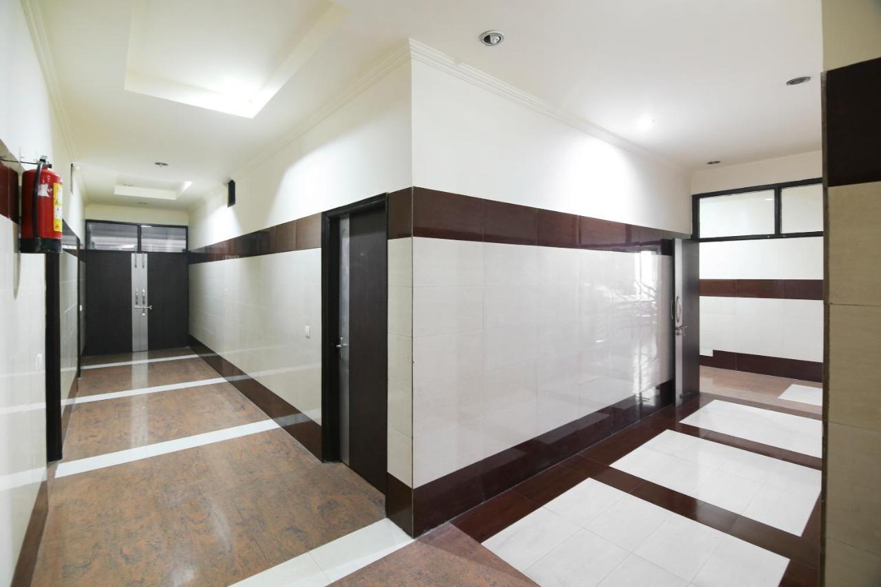 Capital O 68148 Hotel Shree Jee Palace Ghaziabad Bagian luar foto
