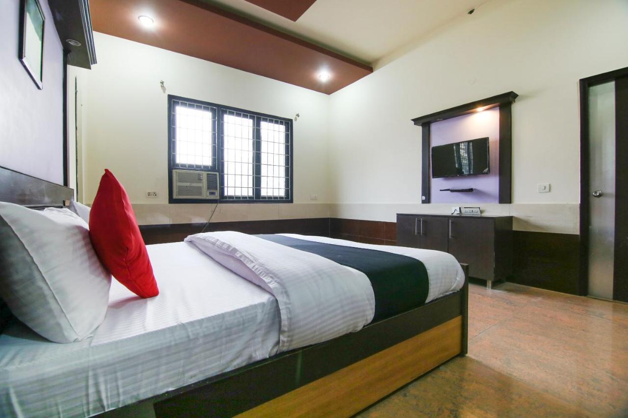 Capital O 68148 Hotel Shree Jee Palace Ghaziabad Bagian luar foto