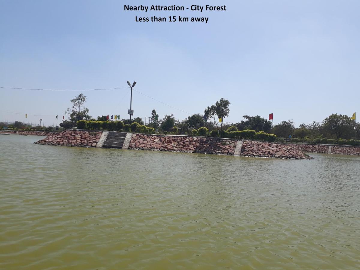Capital O 68148 Hotel Shree Jee Palace Ghaziabad Bagian luar foto
