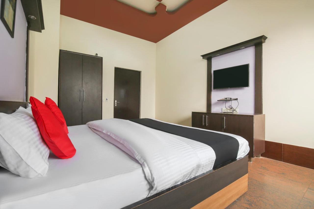 Capital O 68148 Hotel Shree Jee Palace Ghaziabad Bagian luar foto
