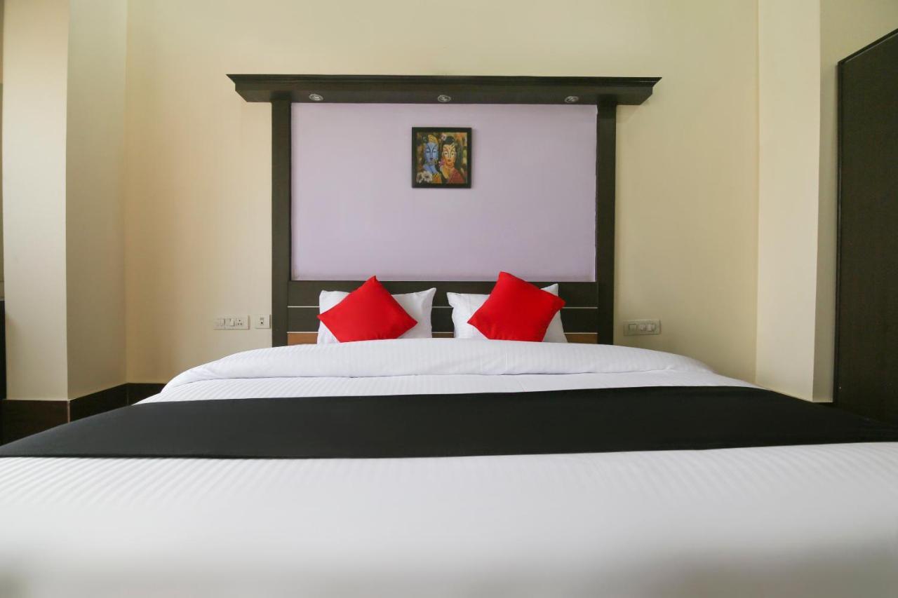 Capital O 68148 Hotel Shree Jee Palace Ghaziabad Bagian luar foto