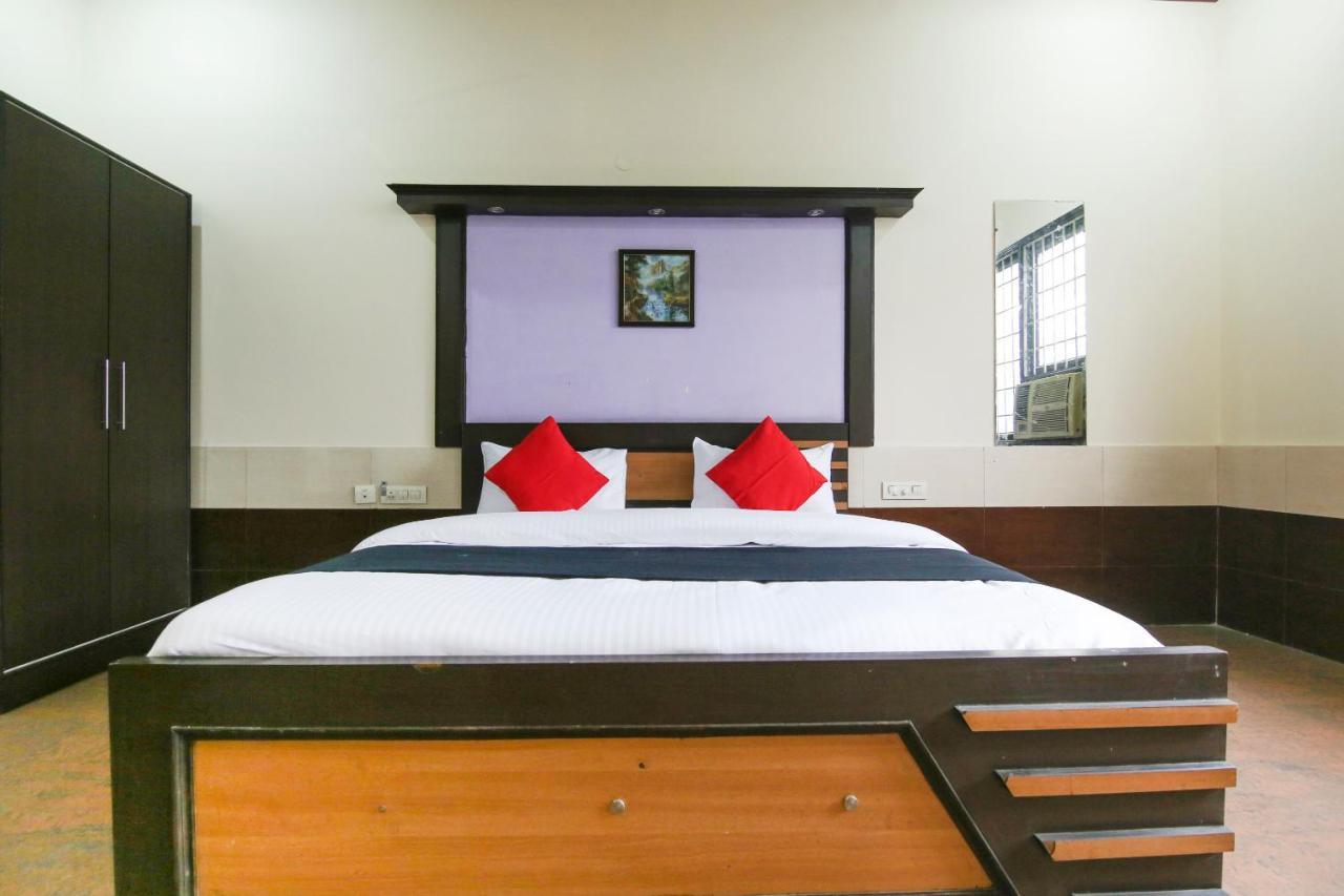 Capital O 68148 Hotel Shree Jee Palace Ghaziabad Bagian luar foto
